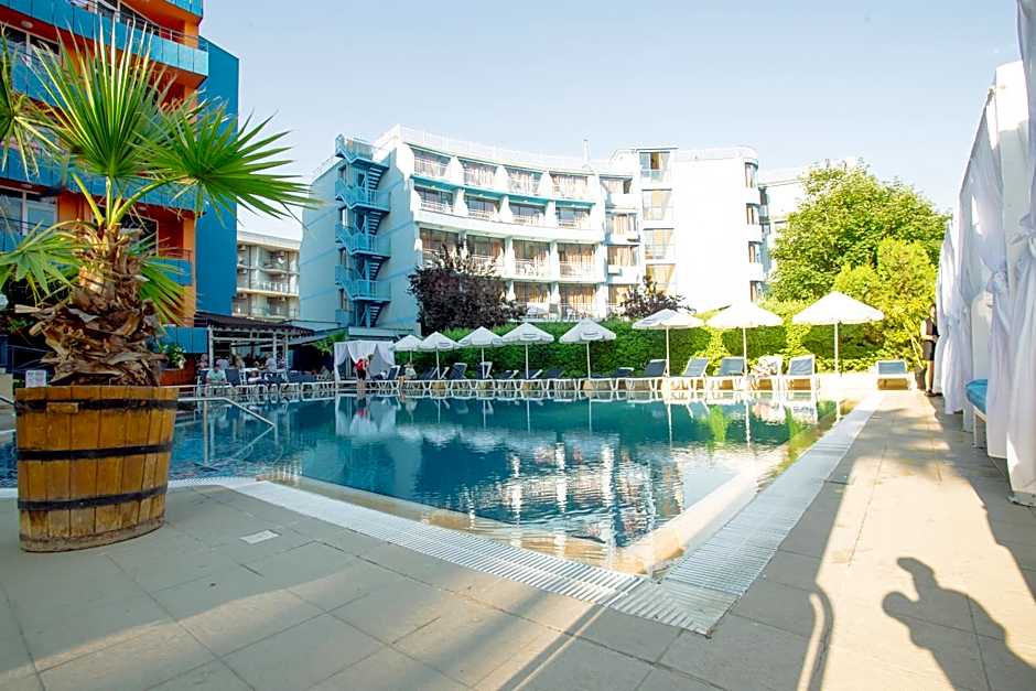 Amaris Hotel - All inclusive - Free parking