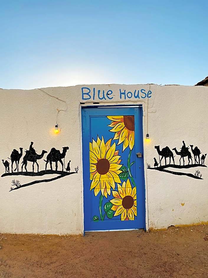 Blue Villa in Lighthouse