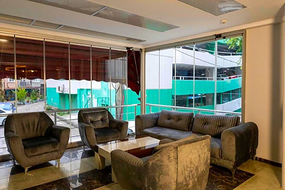 Hotel Grand Heykel