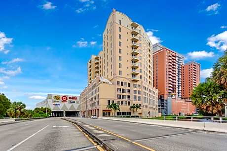 Dadeland Towers by Miami Vacations