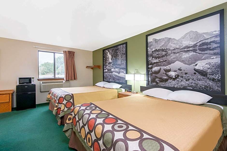 Super 8 by Wyndham Buffalo