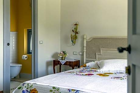 Double or Twin Room with Private Bathroom
