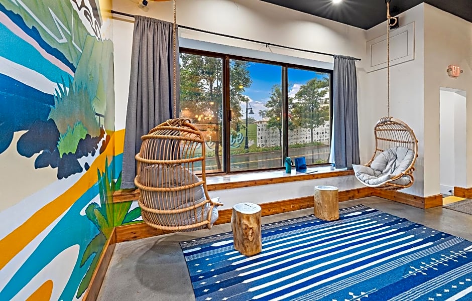 Howzit Hostels Maui