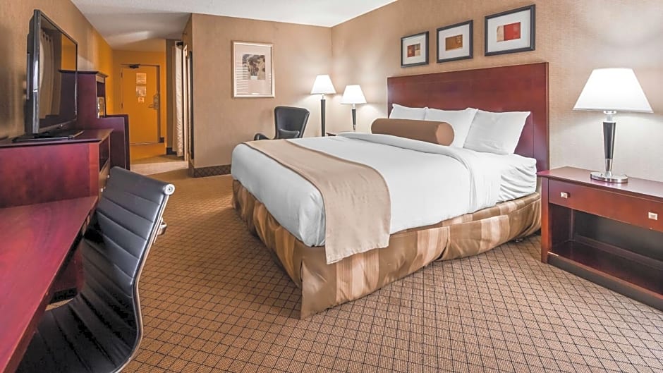 Best Western Plus York Hotel and Conference Center