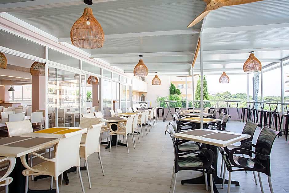 Playamar Hotel & Apartamentos