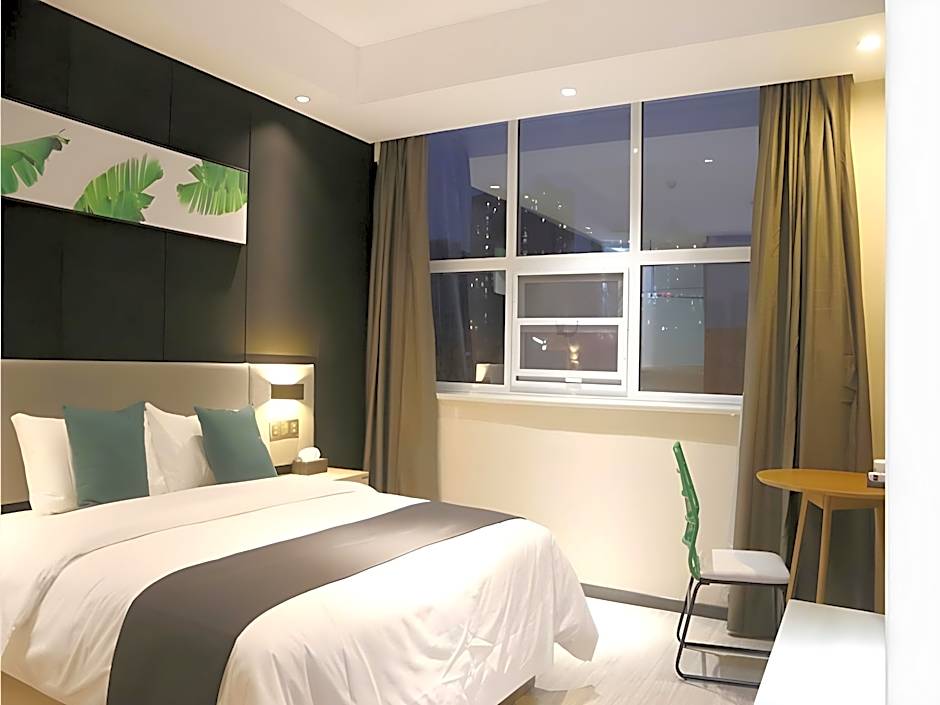 UP AND IN Hotel Shandong Linyi Lanshan District Taisheng Plaza