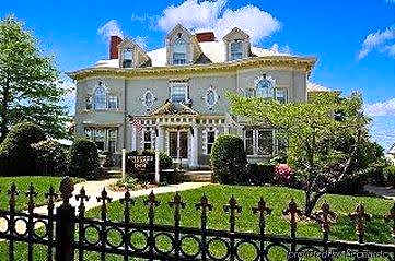 Edgewood Manor