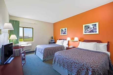 2 Queen Beds Non-Smoking