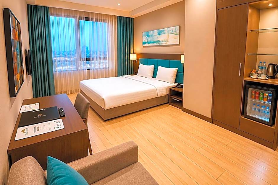 Hilly Hotel