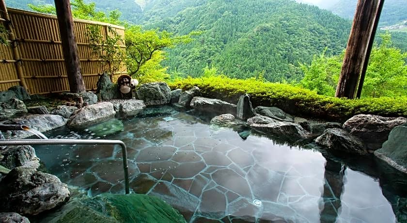 Iya Onsen Hotel Kazurabashi