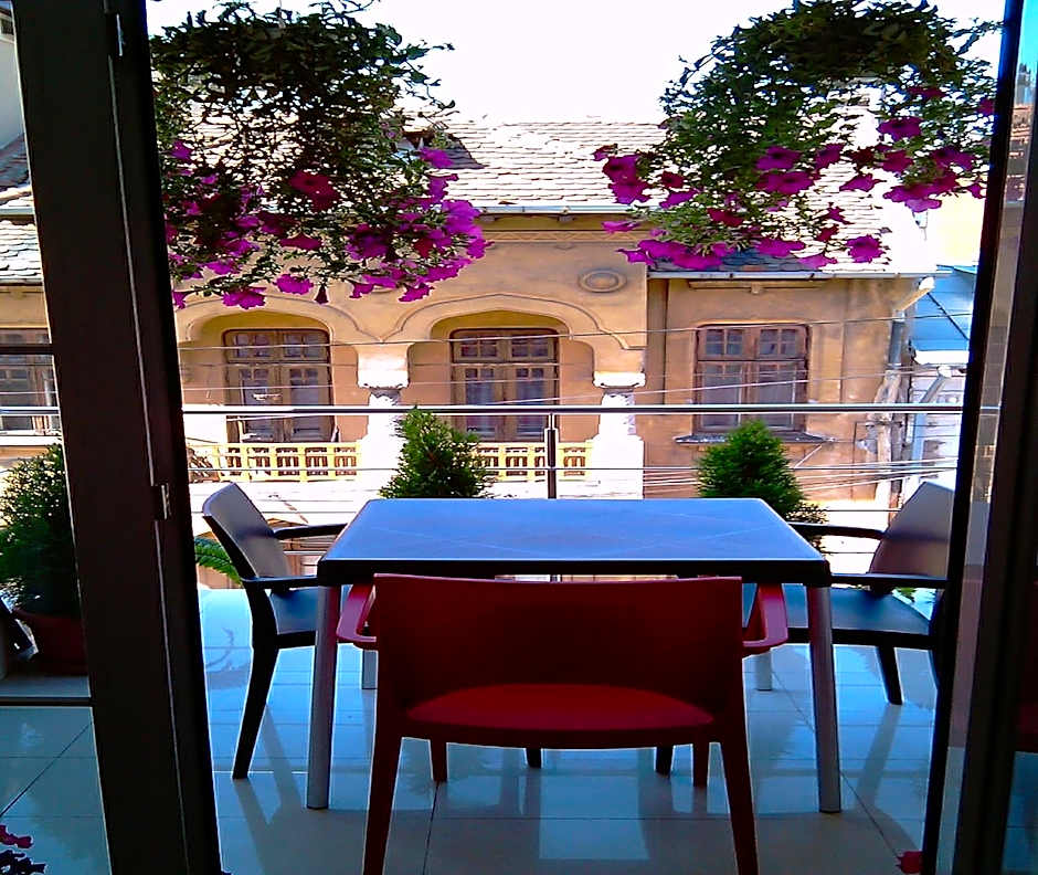 Hotel Tranzzit