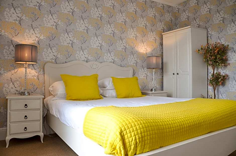 The Beaufort, Raglan