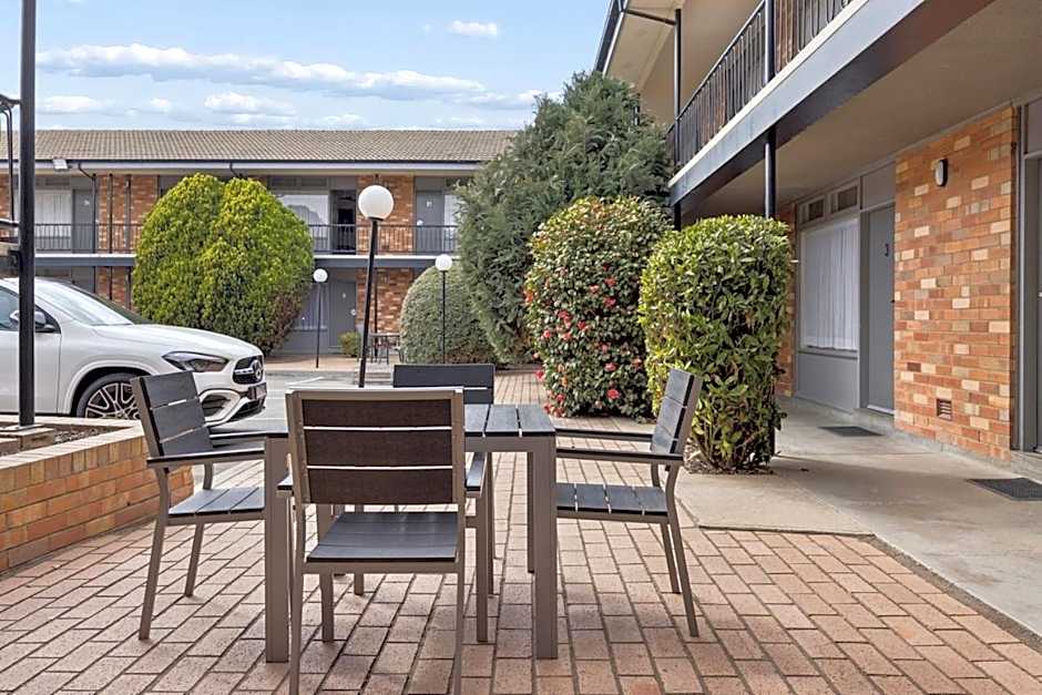 Cooma Motor Lodge Motel