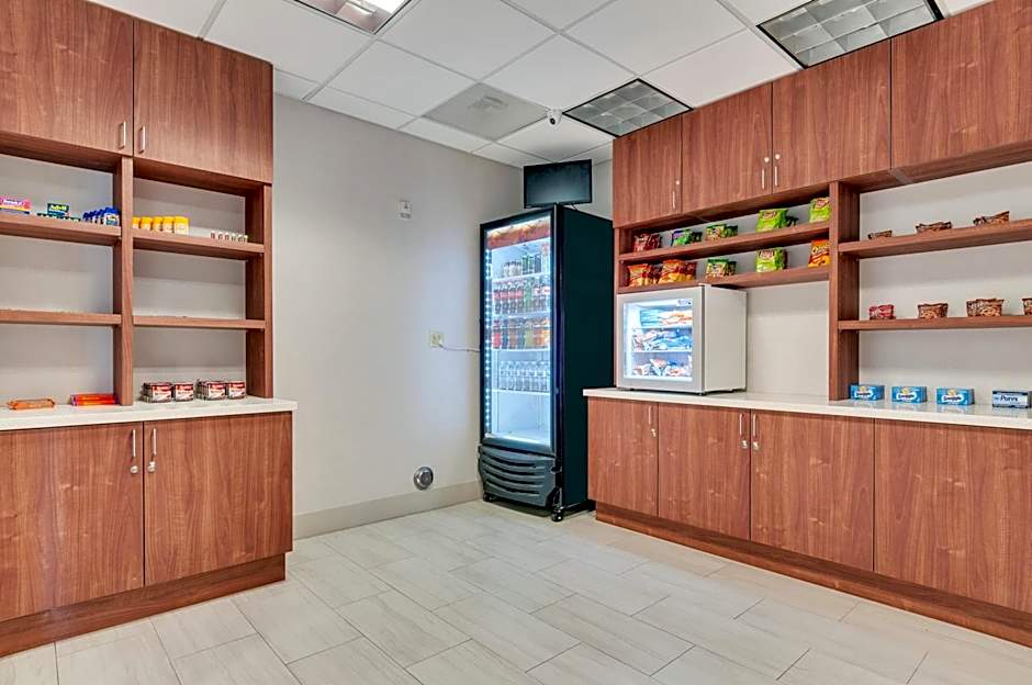 Holiday Inn Express Hotel & Suites Lake Elsinore By IHG