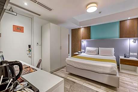 Economy Twin Room