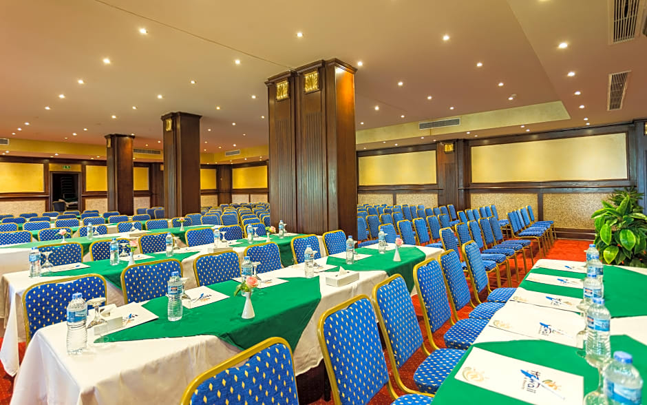 SUNRISE Le Jarden Resort