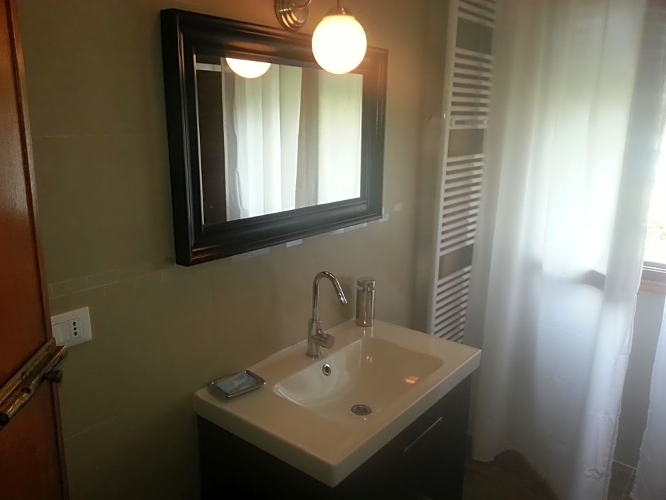 A Due Passi Dal Centro Rooms For Rent