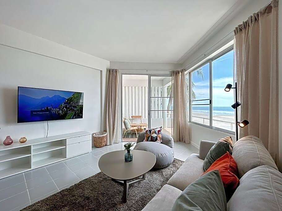 Seaview 2 bed in the heart of Hua Hin - BP2