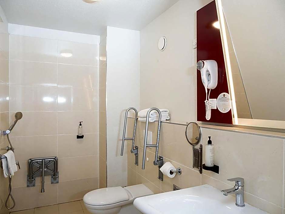 B&B Hotel Warszawa-Okęcie