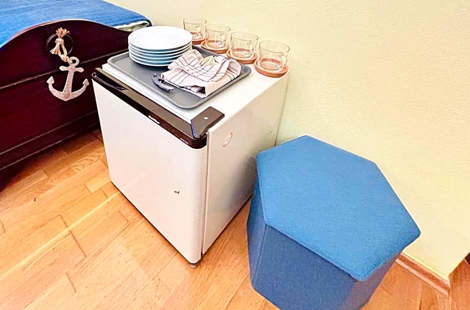 Pirate Family, Theme Room, Free Parking