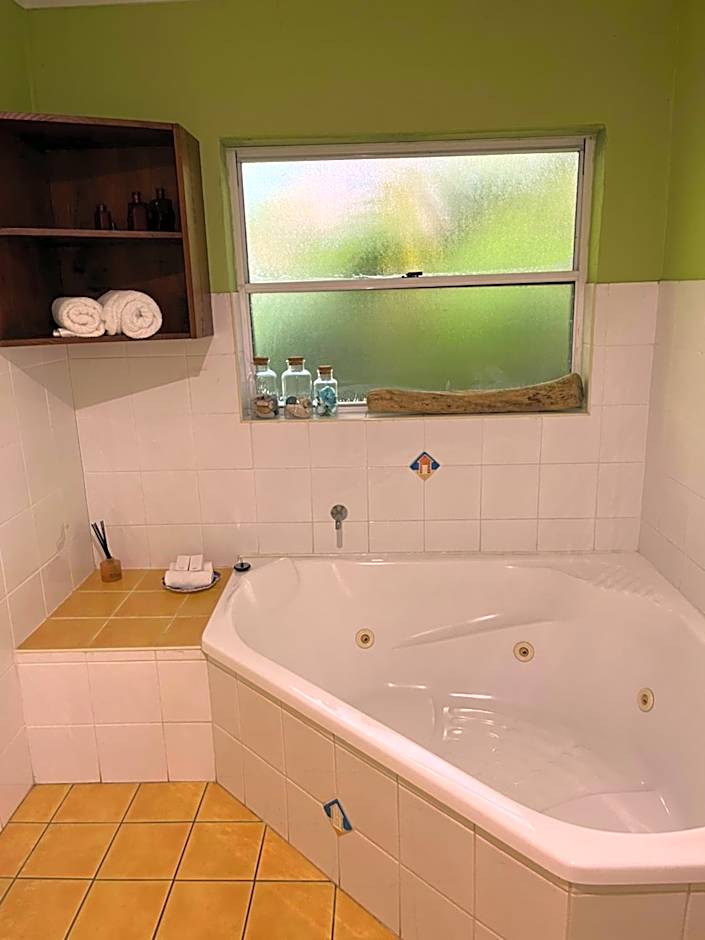 Safety Beach Bungalows