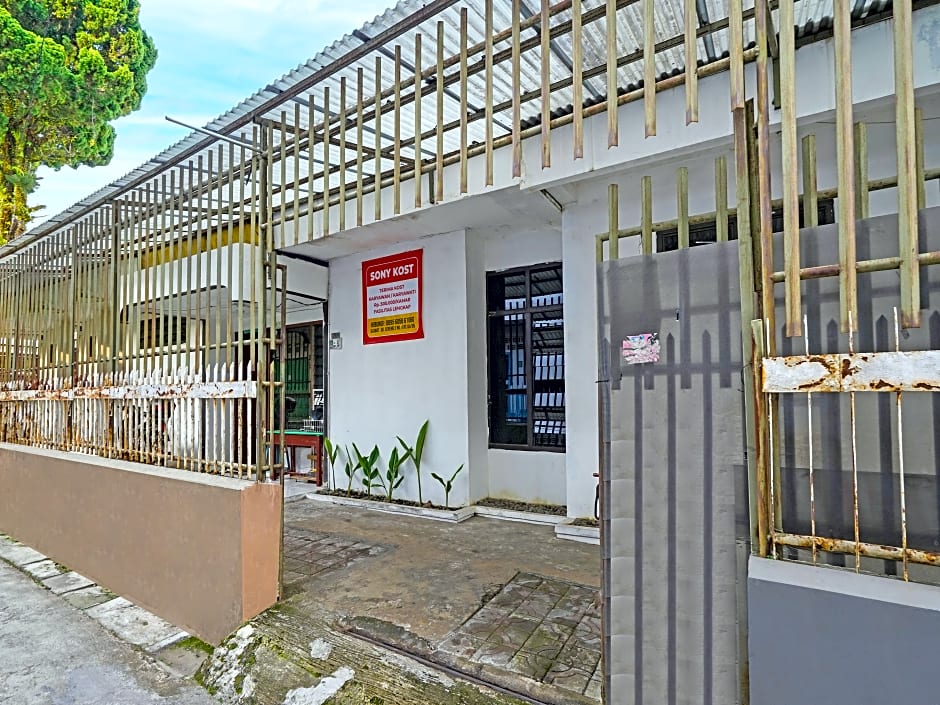 91723 Sony Homestay Syariah