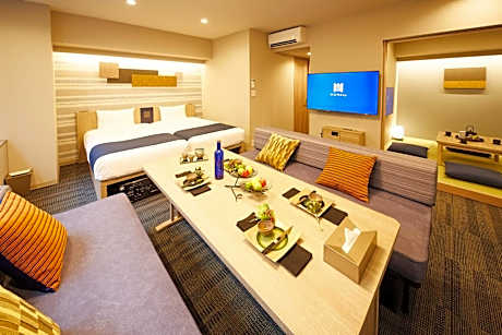 Grand Japanese Room with Washing Machine