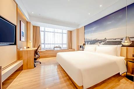 Executive room, Guest room, 1 Queen