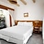Canggu Village Accommodation