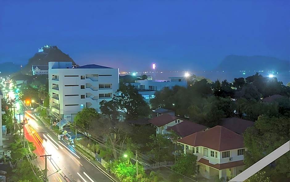 Prachuap Grand Hotel