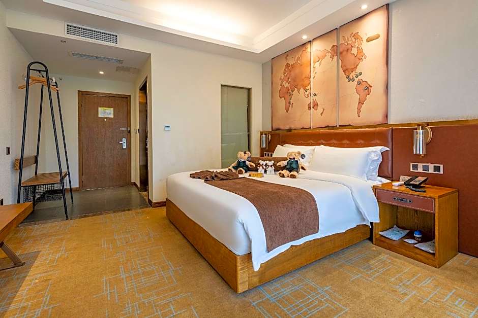 James Joyce Coffetel Chongqing Huangnibang Subway Station