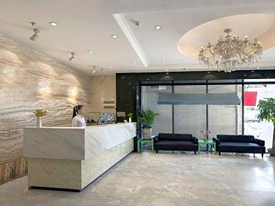 Xingyi Chain Hotel Jiangxia Metro Station