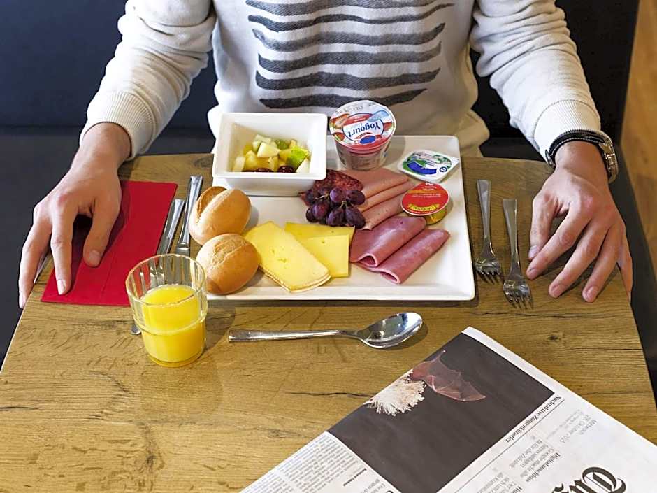 ibis Zurich City West