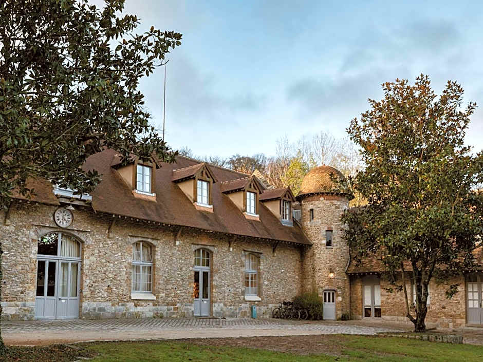 Abbaye Des Vaux De Cernay