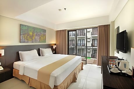 Double Room with Pool View