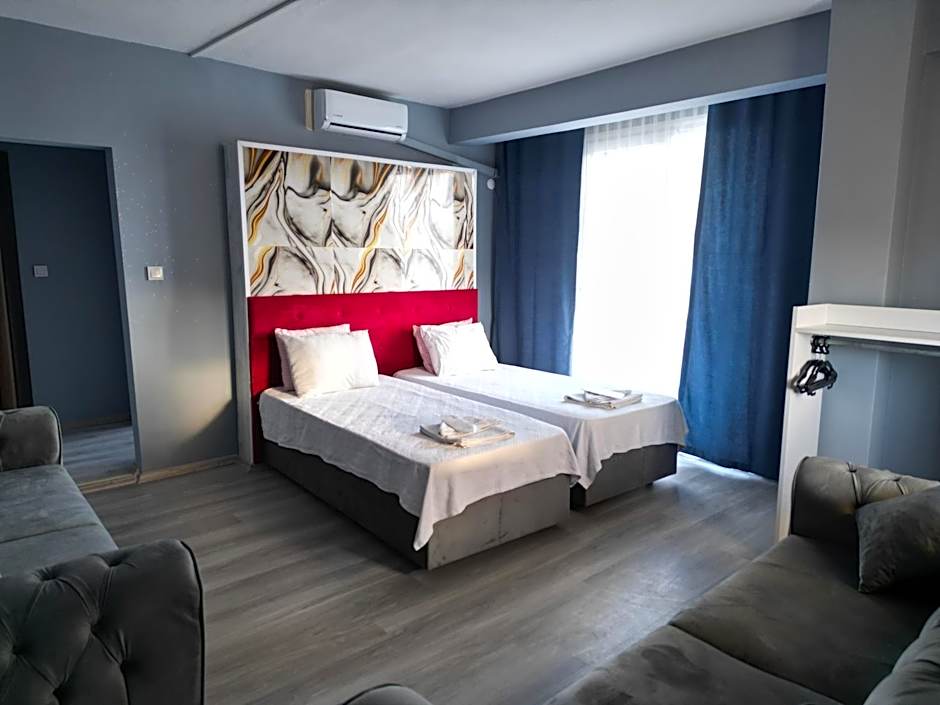 Photo 1 of 15 of Family Suite
