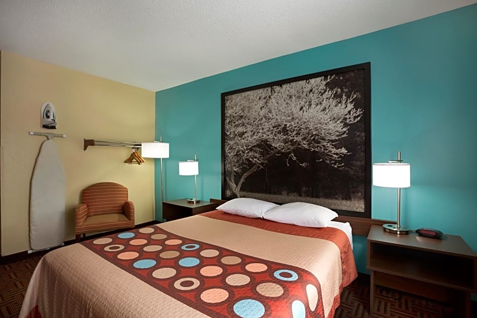 Super 8 by Wyndham Mount Vernon, IL