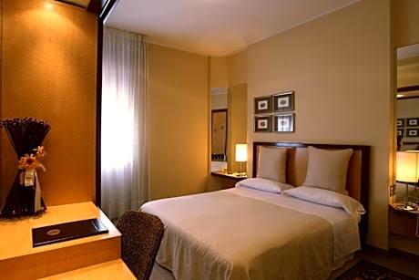 Classic Double or Twin Room