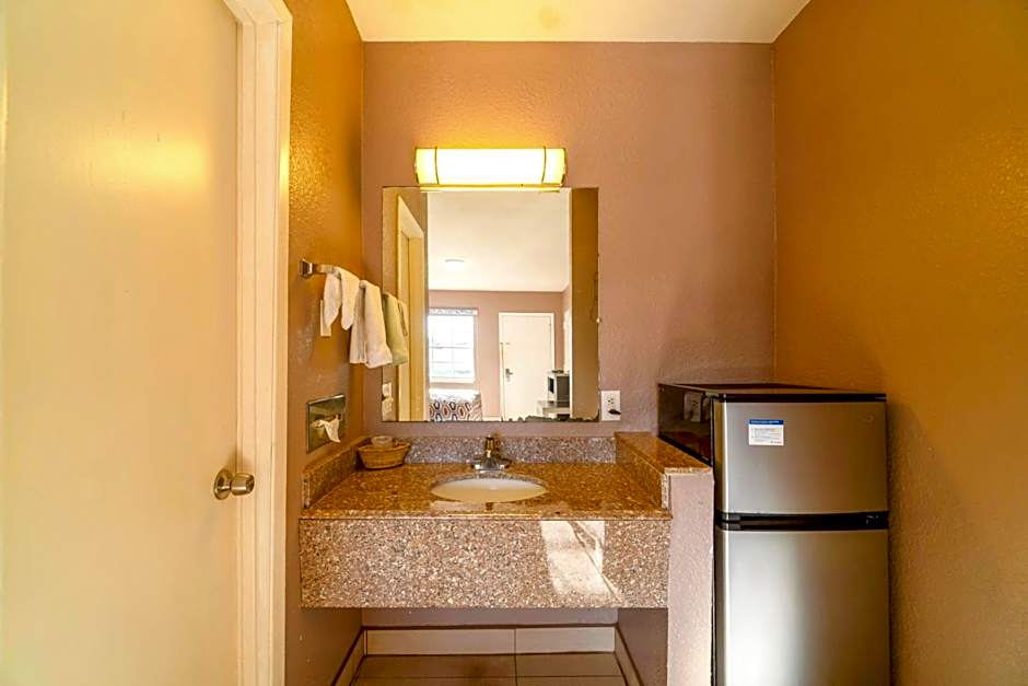 Woodfield Inn & Suites Hotel O, Yoakum TX 111