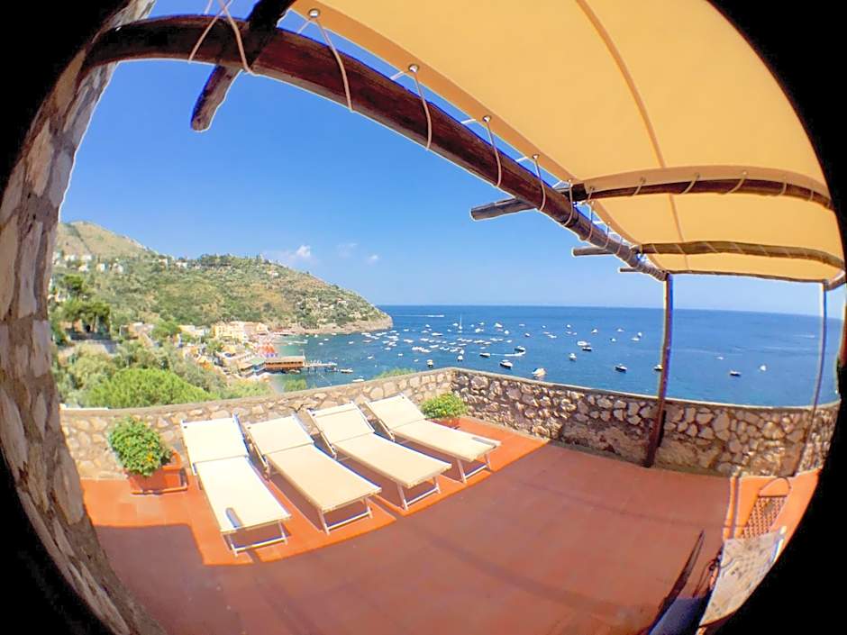 Marina del Cantone Chalet