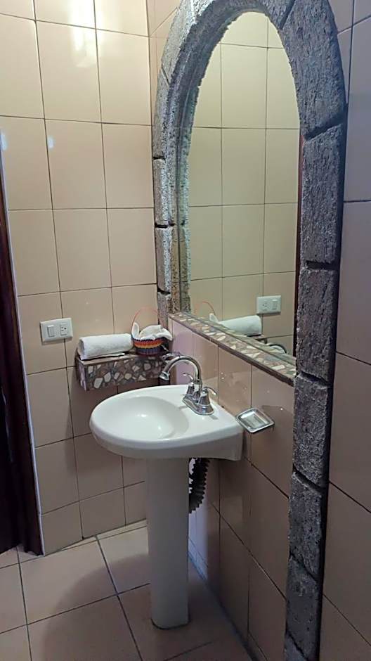 HOTEL BACANTES