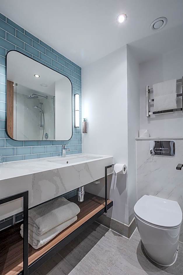 The Runnymede-On-Thames