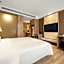 Atour Hotel Maoming High-speed Railway Station People Square