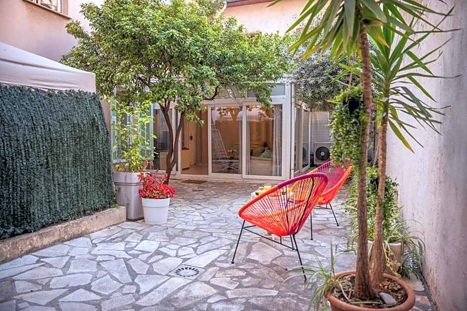 Charmant 4 pièces - Cour privative - Port de Nice