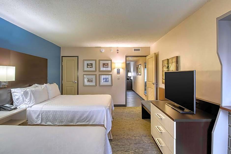 Holiday Inn & Suites Atlanta Airport North By IHG
