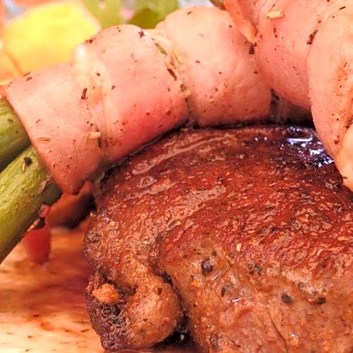 Viktor Bor- és Vendégház****