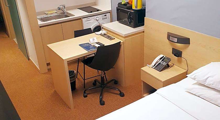 Days Hotel & Suites by Wyndham Incheon Airport