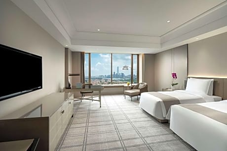 Premier Deluxe Golf Twin