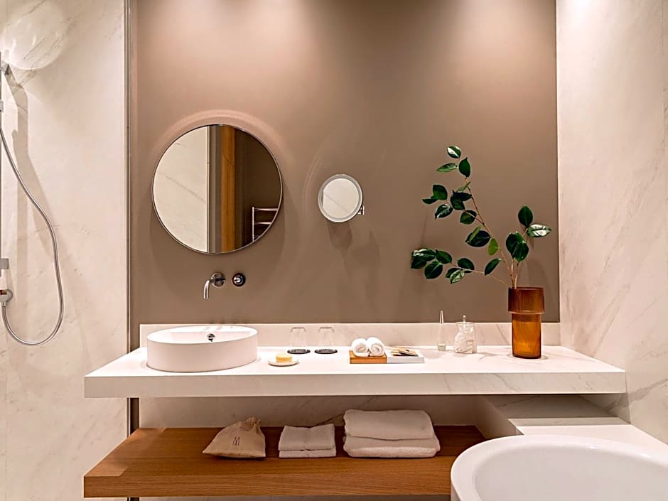 Domaine Reine Margot Paris Issy MGallery Collection