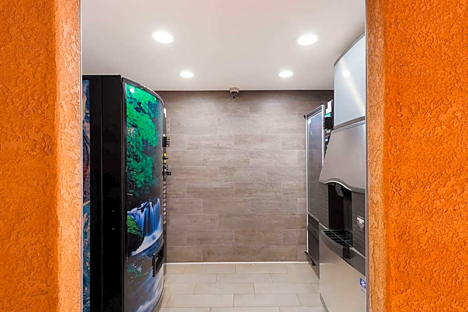 Best Western Inn & Suites Lemoore